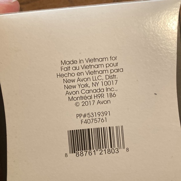 🌸NIB AVON Precious Charms Bracelet Love Collection “You Hold The Key” - OSFM - Picture 11 of 11